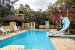 Chácara em Búzios ao lado da Praia com Piscina, Churrasqueira, Sauna, Campo Poliesportiva em Condomínio Familiar